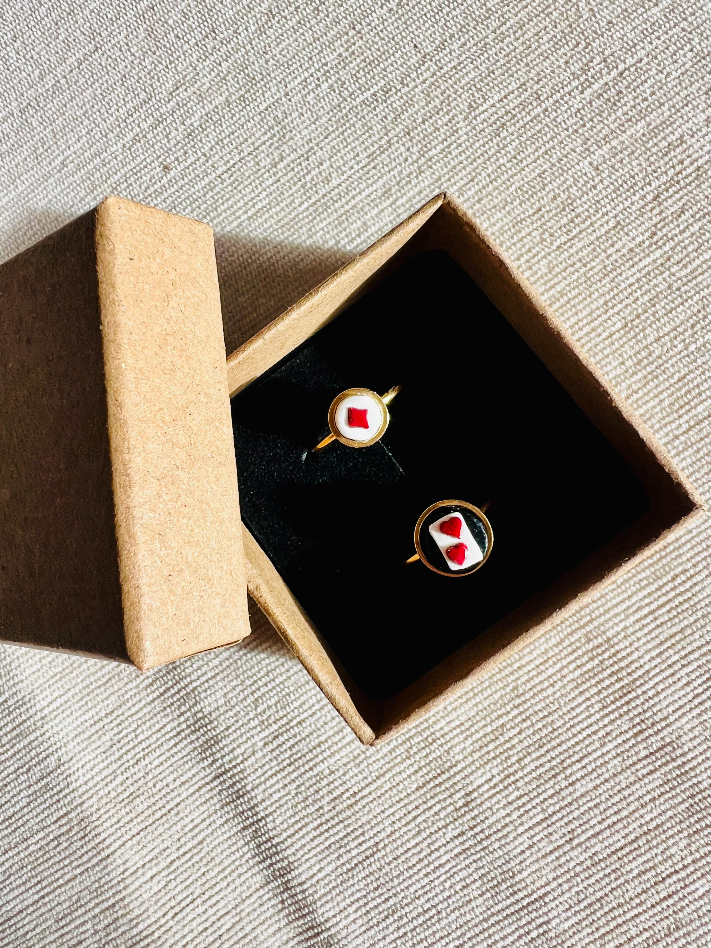Poker Card Cameo Ring Set